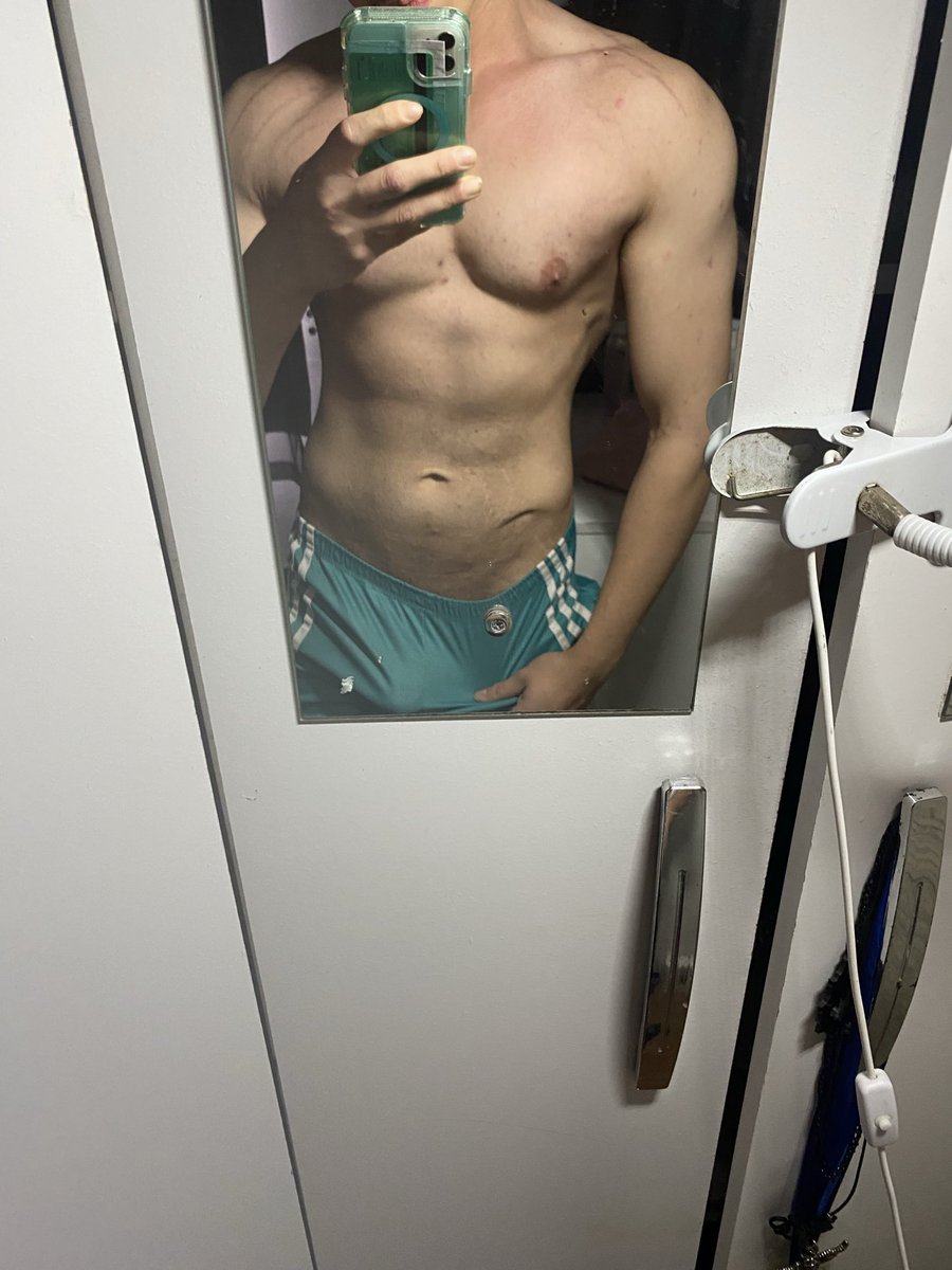 marcosafado175's tweet photo. Na academia de pau duro. Alguma putinha pra ajudar?

#PINTOAWARDS
#PINTOAWARD
#PINTOSAWARDS
#PINTOSAWARD
#XOTAAWARDS
#BUNDAAWARDSㅤ 
#perv https://t.co/ajj5h80Mxh