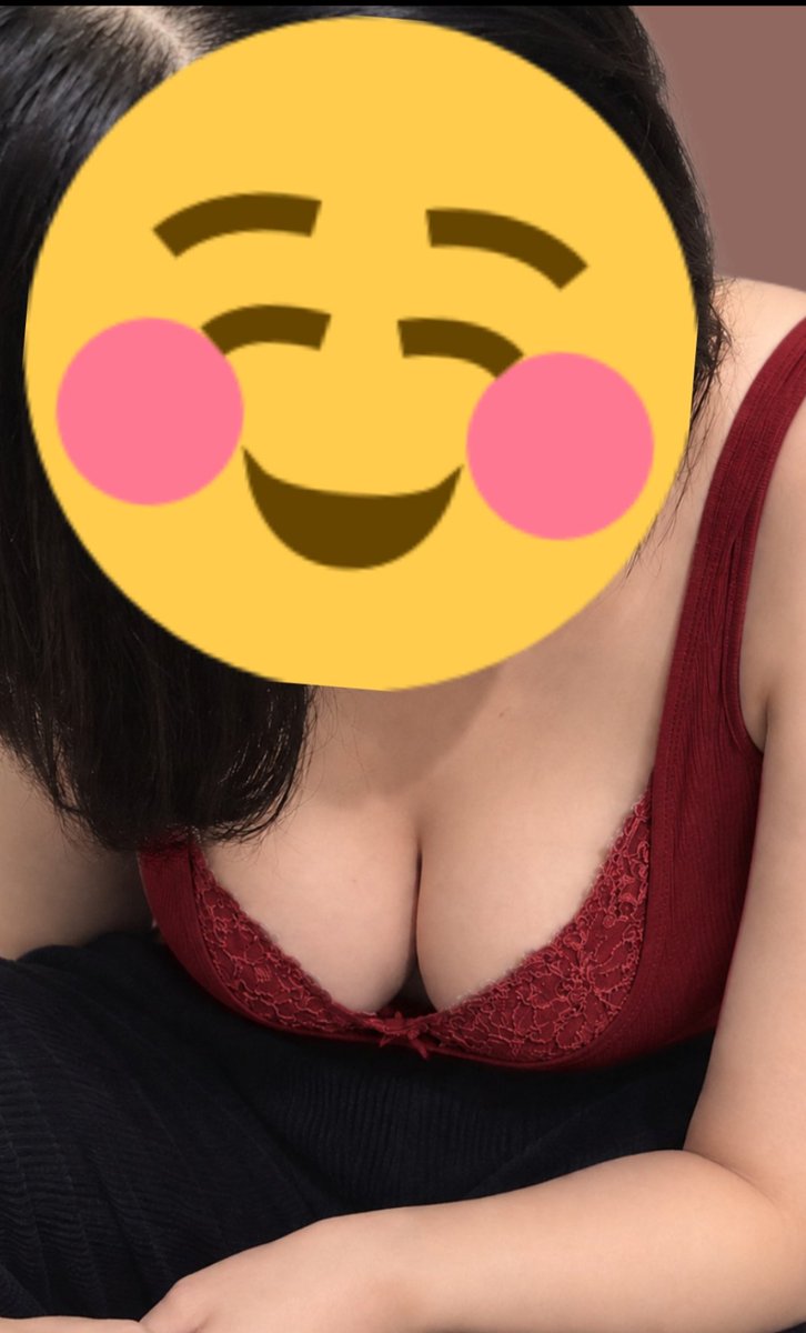 wOYpp5oOB19061's tweet photo. ほんとにお願いだから乳首カリカリするんなら最後まで責任取って…！💢💢

許せない人はいいね・リポストしてください💢
#裏垢
#人妻 https://t.co/J6H7F5CXbe