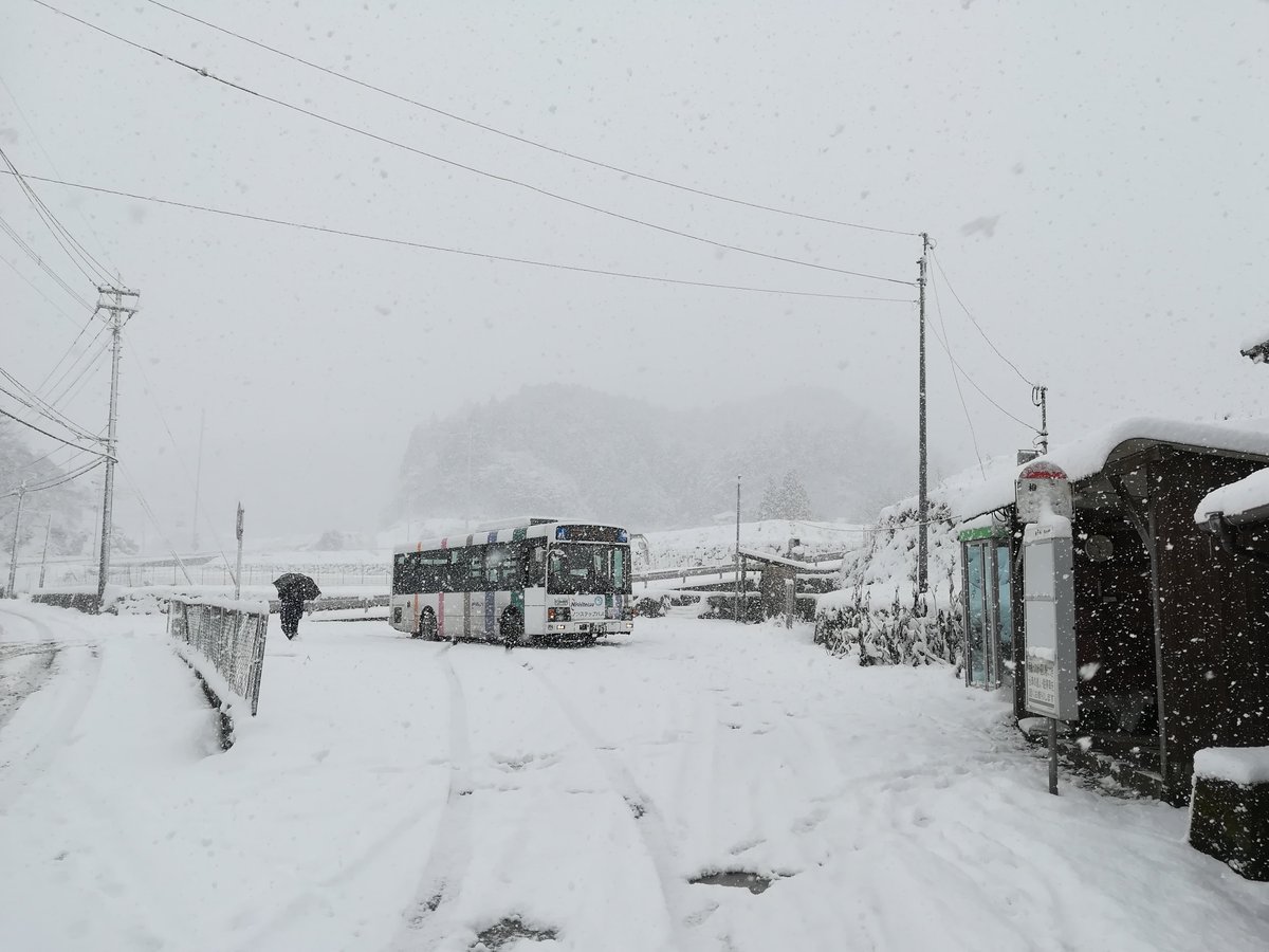 haraokan's tweet photo. 椎原はもう、これ以上の写真が撮れるとは思えないんですけど、それでも来春の廃止までに、もう一度雪が降ってくれないかな、という願いはあります。 https://t.co/x25BDEQxsG