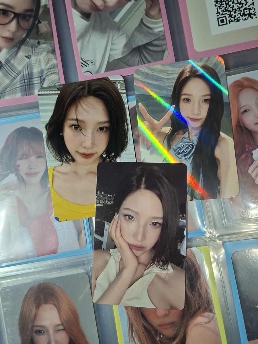 readingjisung's tweet photo. happy mail (literally, iykyk) https://t.co/jzaoMLD2pH