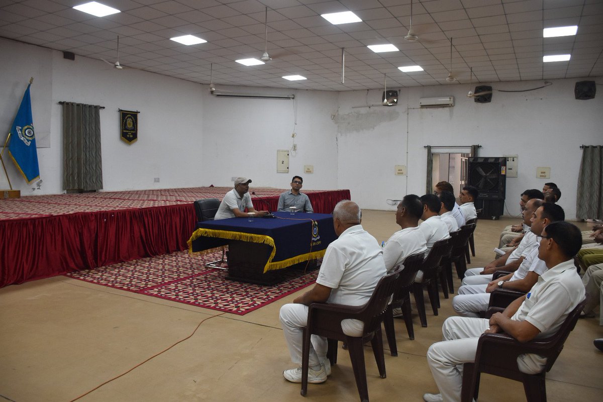 51Crpf's tweet photo. An insightful lecture on Ayurveda, Naturopathy, and Unani was organized today! Great engagement from troops exploring the power of holistic and traditional wellness. 🌿✨ #AYUSH #Ayurveda #Naturopathy #Unani #Hallomajra #HolisticHealth @ignwscrpf https://t.co/r2JpwfCi7K