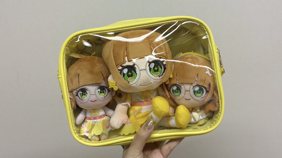 pompompompig's tweet photo. #おねがいアイプリ×#ひみつのアイプリ
　　 プリ♡プリライブ💗

ありがとうございましたー！✨️

私にとってもおりびあちゃんにとっても初めてのライブ✨️
みなさんとノリノリになれて楽しかったです！

ひとまず連れていったおりびあちゃんたちを💛
ぎゅうぎゅうにしてごめんね

#プリプリライブ https://t.co/fNqGsY8gAL