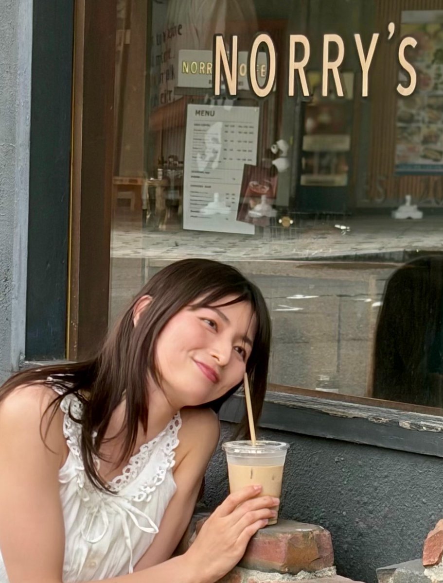 oisland_rino25's tweet photo. 大島璃乃1st写真集『RiNo』
たくさんのいいねやコメント
宣伝投稿など、本当にありがたいです。

11月4日(水)発売に向けて
楽しみになるような投稿を
続けていきますので
引き続き応援よろしくお願いします💓

お渡し会は11月8日(日)東京、
12月12日(土)大阪で開催です‼️

この機会にぜひ会いにきてください🥰
ご予約サイトはこちらから🔻
https://t.co/iJX5qnEvUP