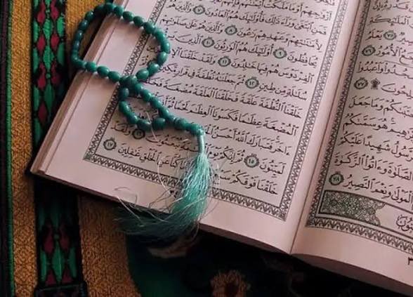 l40ol's tweet photo. بسم الله

ً

فكره ..  💡
ً
احدى الاخوات .. #حافظة للقران الكريم

جوالها #خربان وفيه مشاكل
نفسية وصحية 

وحلمها #بجوال جديد .. اقترحت عليها اذا ربي كتب
ورزقها بالجوال الجديد ... #تفتح حلقه قران📲
وتدرس البنات عن طريق ( رابط خاص فيهم )
#زكاه_العلم_نشره
( اللي تبي تدخل الحلقه تعطيني خبر  )

وقالت #يشرفني وماعندي #مشكلة .

ً
ً
#مين يشاركني .. في تحقيق هذا #الحلم 

ويدفع بما تيسر ... والبنت معروفه ... هنا ومتعففه
ومنها يكون #استثمار مع الله ولن يخسر صاحبه ✋🏽

ً
- لو فرضنا قيمه الجوال  2500 الى 3000 ريال

- شخصياً متكفل ب500 ريال ( مبدئياً ) 
ً
#رتويت 🤎