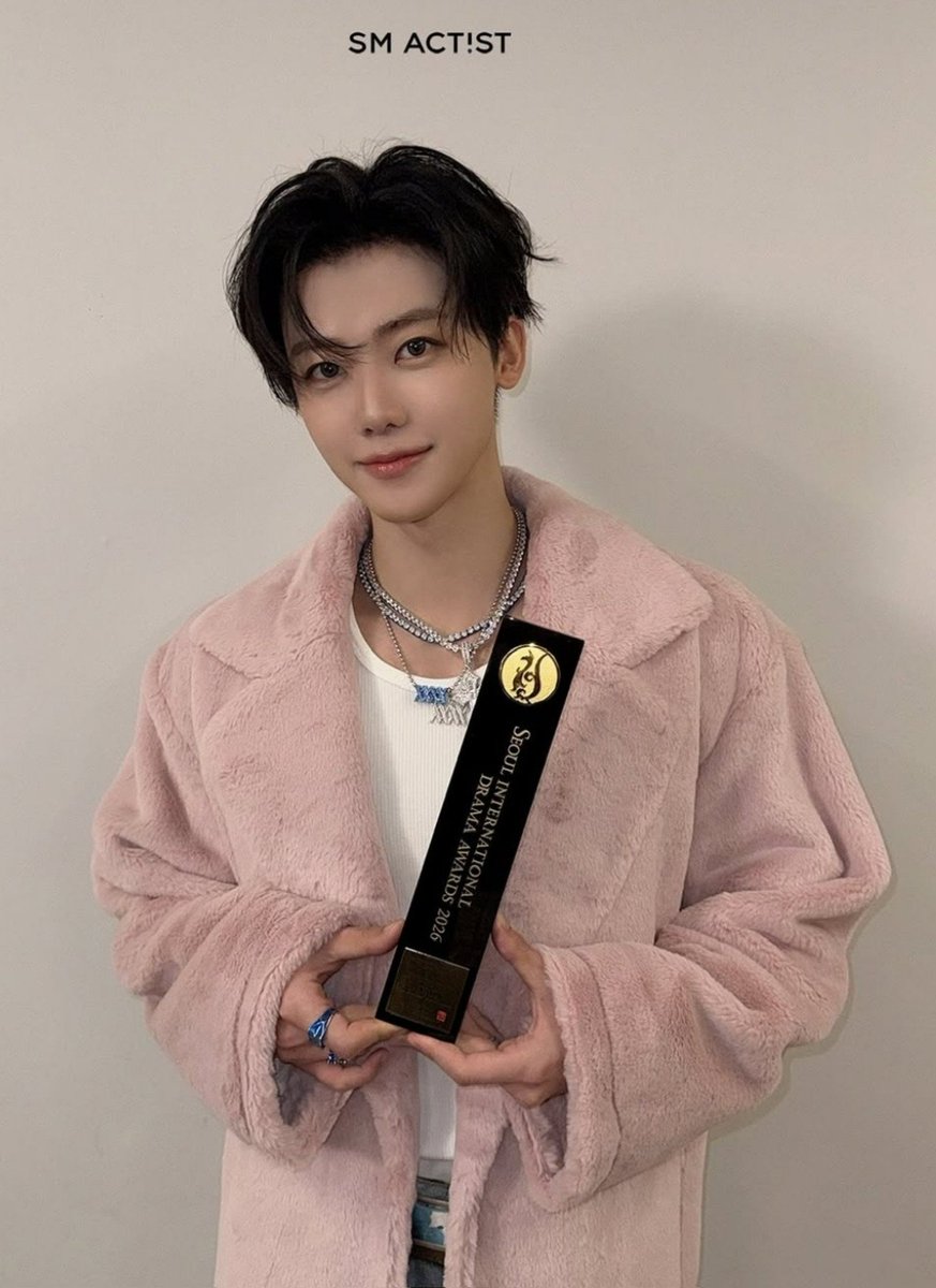 813projects's tweet photo. OUTSTANDING STAR NA JAEMIN 🩷
#ActorJaeminWinsSDA
#재민의와인드업_SDA까지_스트라이크 https://t.co/K74viIfGVp