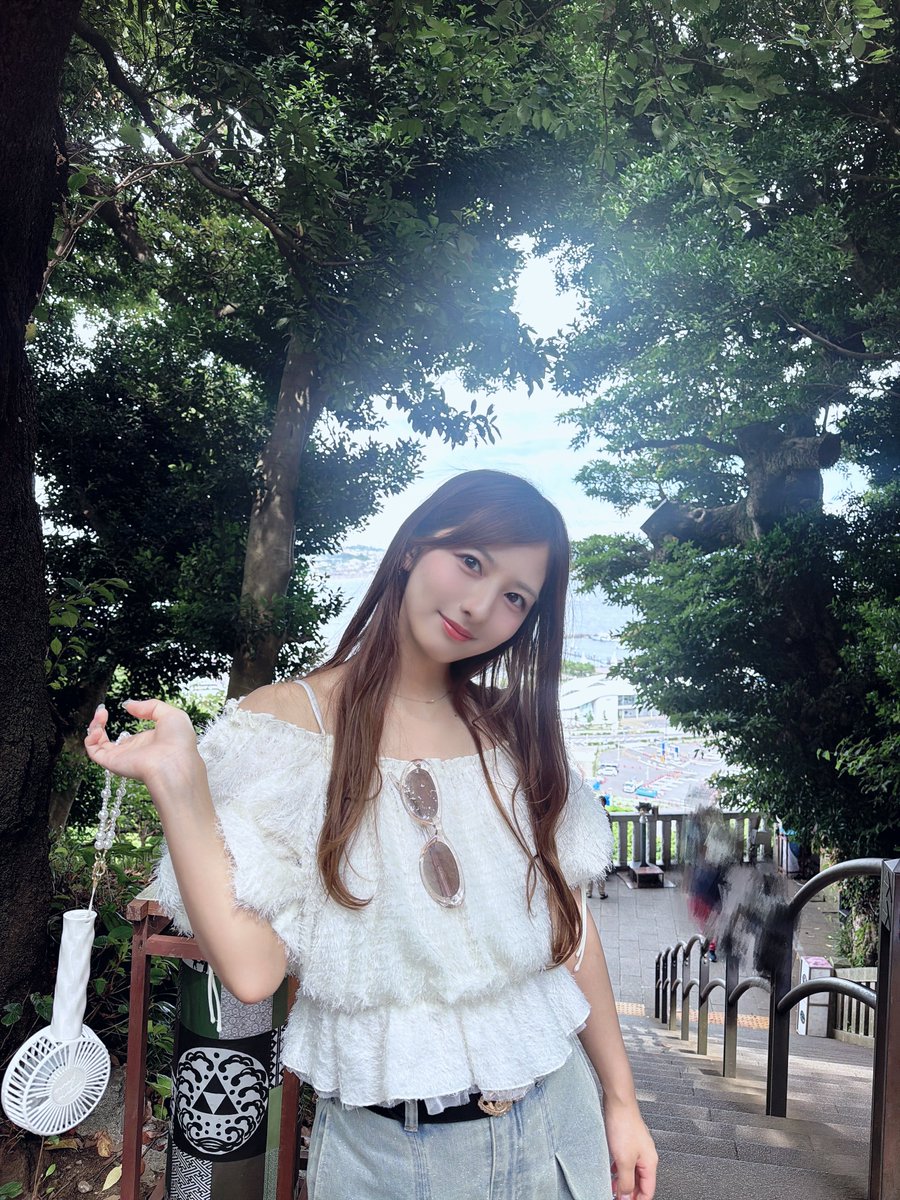 kawaguchi_natsu's tweet photo. 夏終わっちゃったね🌻 https://t.co/iSREAqXSx3