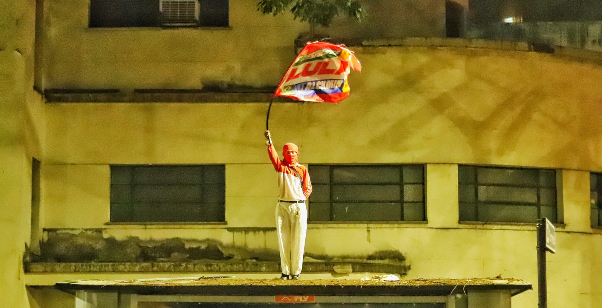 Sol_tpg's tweet photo. Gente não tem como BH sabe farmar aura https://t.co/DAxgmUeLEy