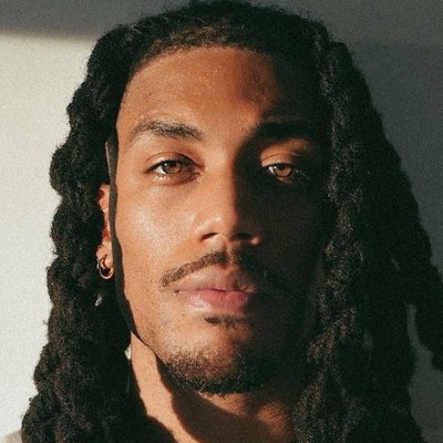 CornellYoungIV's tweet photo. #NewProfilePic https://t.co/meDDWDFvO9