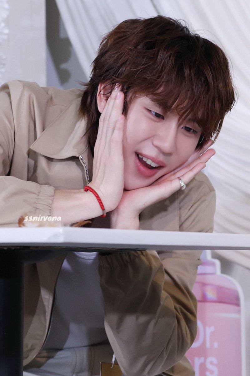 ss_nirvana's tweet photo. cute cute boy

BEAUTY DAY WITH PREM
#ITSSKINxPrem https://t.co/3Vh4hJHjZf