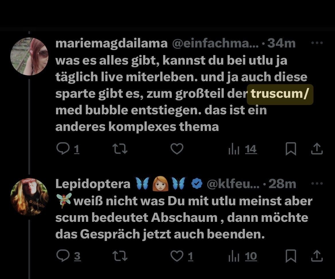 klfeuerfalter's tweet photo. 🧚♀️Hier sehen Sie eine #Transfrau in den USA die nicht begreifen kann warum die Menschen #Pride feiern obwohl sich die Situation für transsexuelle Menschen permanent verschlechtert. #Queer #Trans #Gender #SelfID Aktivisten tuen NICHTS für Menschen die eine medizinische Transition möchten, im Gegenteil, wenn man Zuviel über #Geschlechtsdysphorie u. medizinische Dinge spricht ist man #Trusum . Sie werden genauso gehasst wie sogenannte #TERF . Wenn mich eine Gruppierung als Abschaum bezeichnet würde ich nicht davon ausgehen das diese Leute mir wohlgesonnen sind. Ein Pronomen Pin hilft nun mal nicht wenn man unter Geschlechtsdysphorie leidet. Es gibt viele solcher Videos, halten Sie das ach für Fake @JankaKluge ?