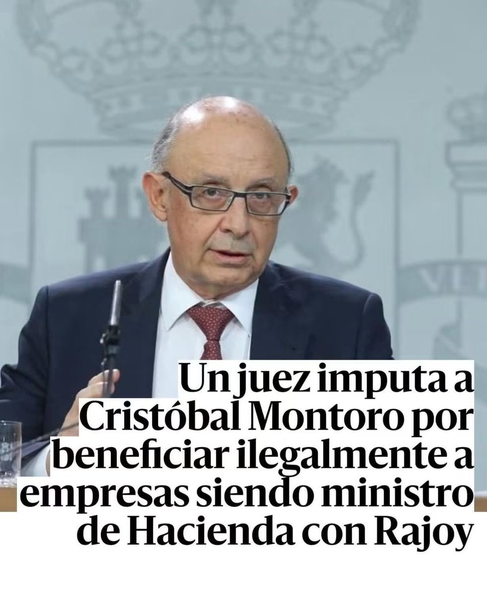 muzeriqui's tweet photo. Y al pedazo de sinvergüenza este lo llaman para declarar, o van a esperar que Abascal trabaje... 
Miserable, en lo peor de la crisis, con recortes brutales, este caradura se estaba forrando vivo... Cochambroso... https://t.co/9NIDbMhHp3