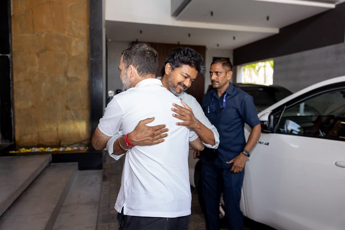 INCTamilNadu's tweet photo. LoP Thiru Rahul Gandhi met the Hon’ble Chief Minister of Tamil Nadu, Thiru C. Joseph Vijay, at his residence today. https://t.co/uClzJSxxrk