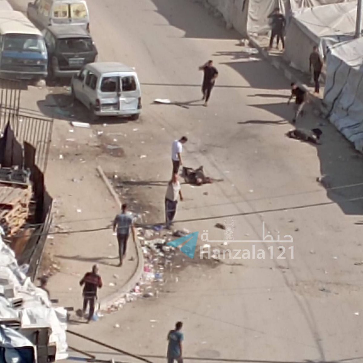 dn_osama_rabee's tweet photo. 🔴 Breaking | One martyr and several injuries reported following an Israeli attack near Al-Usra Pharmacy on Al-Nafaq Street in Gaza City. https://t.co/61bvqSndda