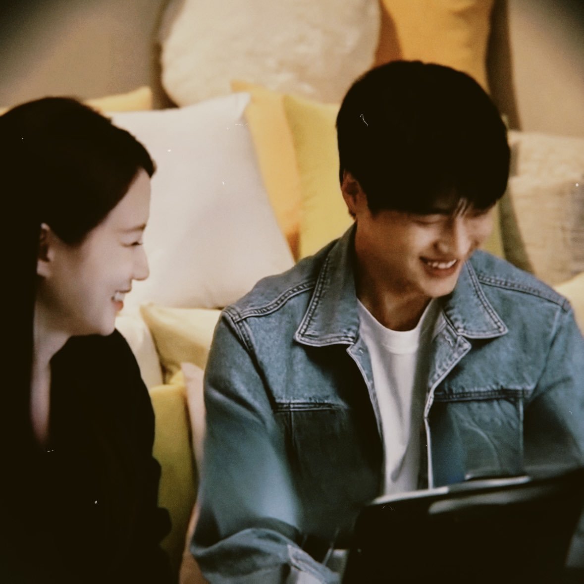 kkungjjakjjak's tweet photo. 너네 나한테 이러면 안되지 https://t.co/39kc1yOTdt