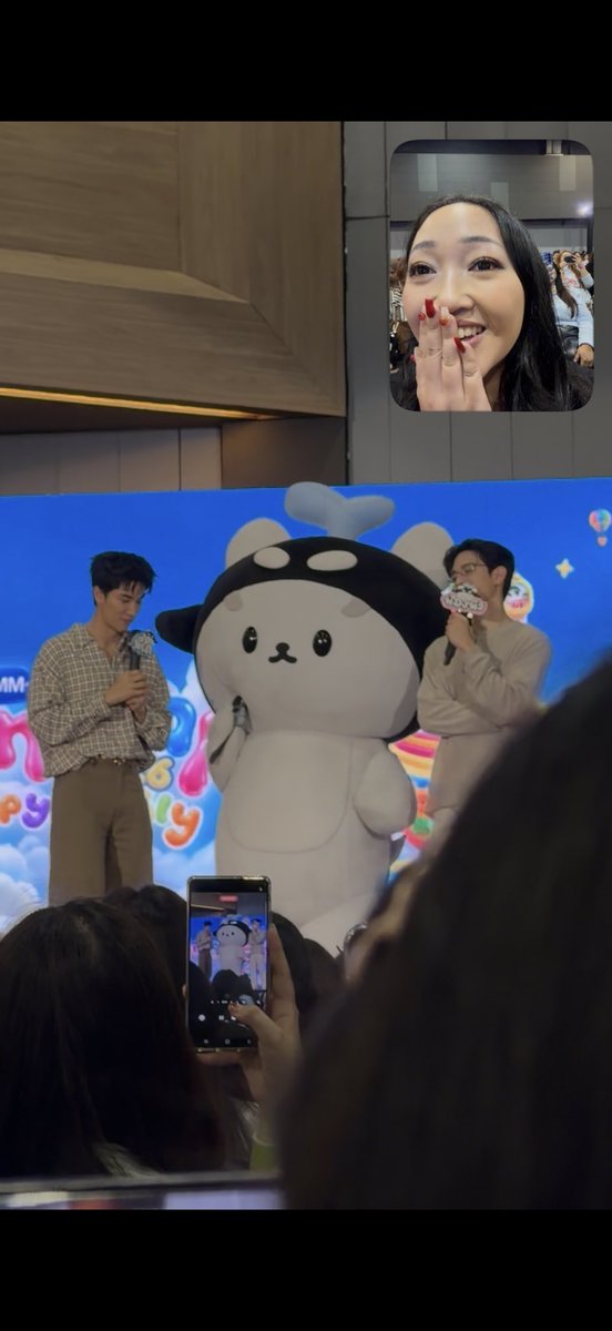 Lululovesmafox's tweet photo. SOBBING I CANT BELIEVE IN THE SAME ROOM AS PAPA PHORPHOR AND POLCASAN 😭

San’s eyes sparkle so beautifully even if you’re far away and TayNew are so handsome and kind 🥹🥹🥹

POLCASAN MAKES YOU SMILE D5
#GMMTVFANIVAL2026HappyFamily
#POLCASAN https://t.co/2Q8HpIkIXY