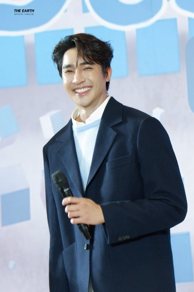 EarthOfficialFC's tweet photo. ยิ้มหวาน :) 

[10102026] - EARTHMIX DESTINY LOVE 

#DestinyclinicxEarthMix 
@Earth_Pirapat #EarthPirapat https://t.co/o6Z3ud3Of0