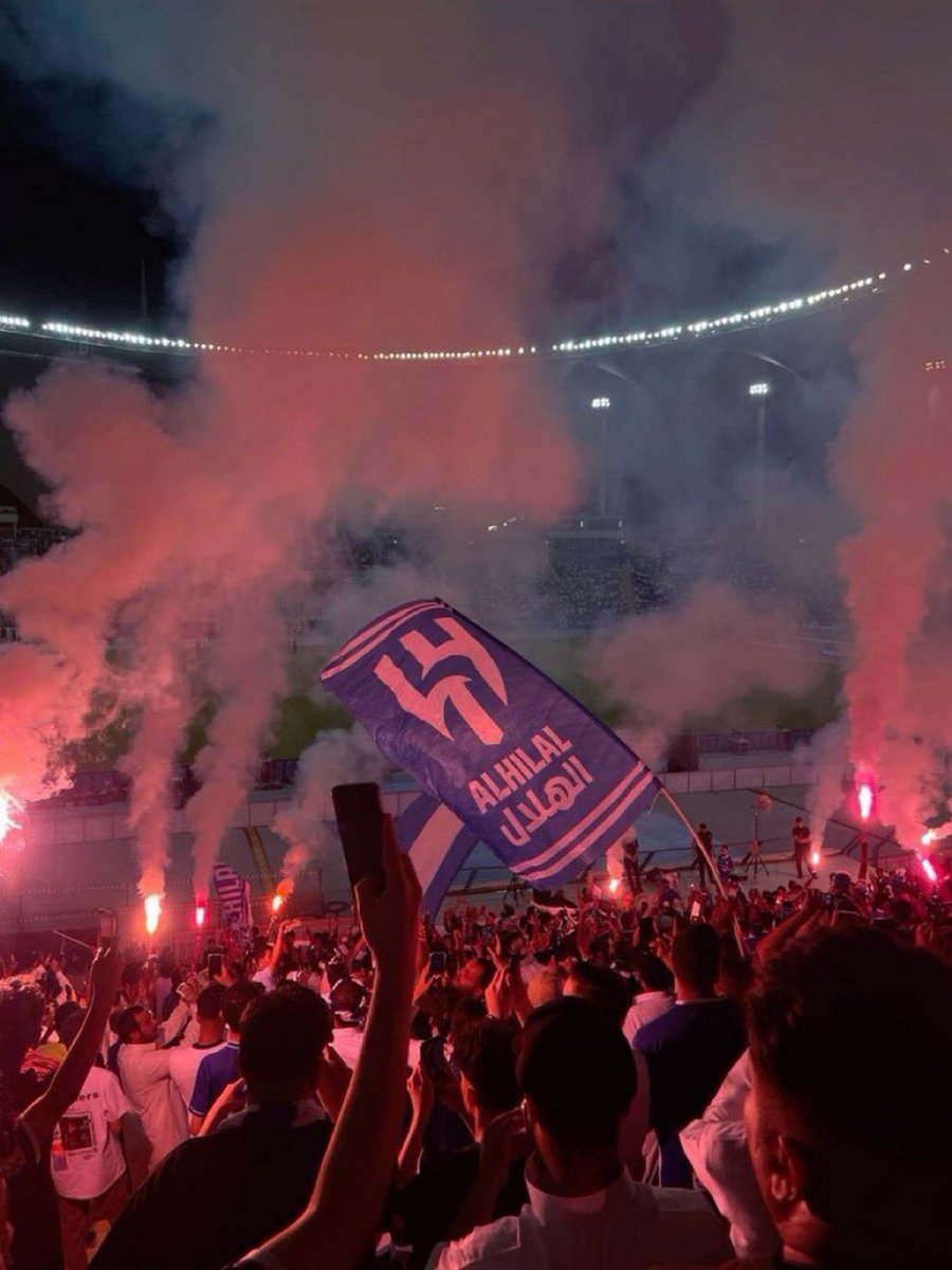 L1HFC's tweet photo. عموماً باذن الله ما يوقفنا شيء ولا راح تنقطع هذه العادة
استمرار لدعم مدرج الهلال بجميع مباريات هذا الموسم 

اقدم لكم "12 تذكره مجانية" مقدمة من الأساطير :
- @alhomoodi
- @0ta4
- @iAbu_Baderr

اللي ابيه منكم بسس :
- متابعه الداعمين 
- رتويت للتغريدة

الساعه 5 راح اختار الفايزين 💙 https://t.co/f5f7V598kB