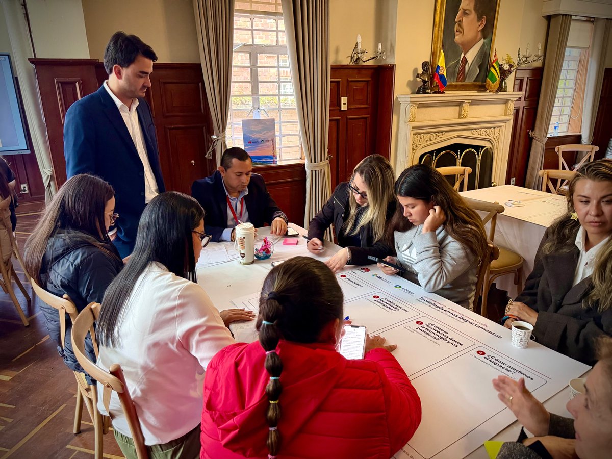 GobMeta's tweet photo. 📍Participamos en un encuentro tecnológico que reunió a secretarios TIC del país, gracias a la invitación de Huawei y la firma Integra.💻Un espacio de intercambio de conocimientos que nos permitió identificar oportunidades de acuerdo a las necesidades de nuestros territorios.✅ https://t.co/GcPaApEJ3t