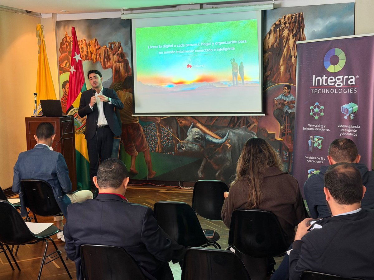 GobMeta's tweet photo. 📍Participamos en un encuentro tecnológico que reunió a secretarios TIC del país, gracias a la invitación de Huawei y la firma Integra.💻Un espacio de intercambio de conocimientos que nos permitió identificar oportunidades de acuerdo a las necesidades de nuestros territorios.✅ https://t.co/GcPaApEJ3t