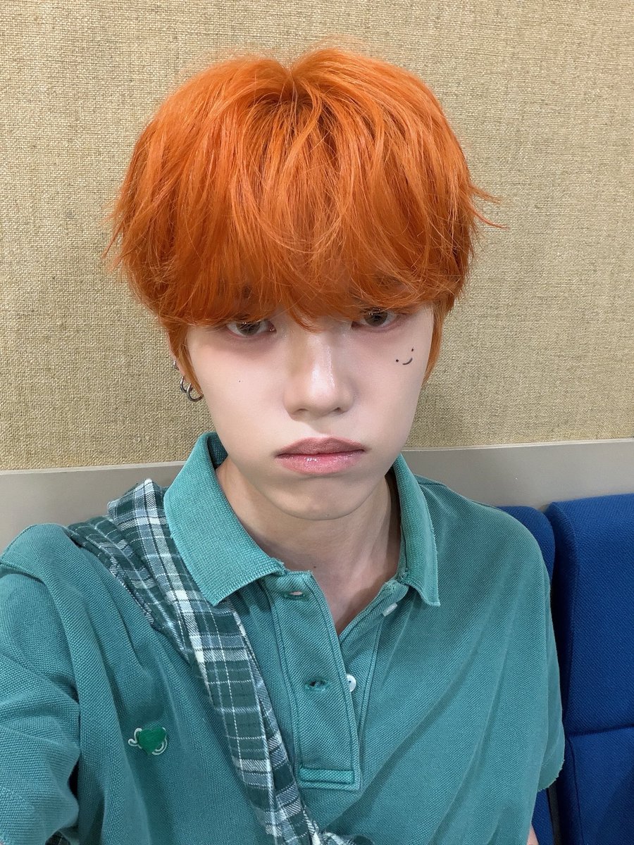 unrwhv's tweet photo. #베러트친소 #베러_트친소 

콘서트 갓다와서 재베러된 학생임니다.. 친해져요 베러뜰🥲!! https://t.co/m8SEipESYU