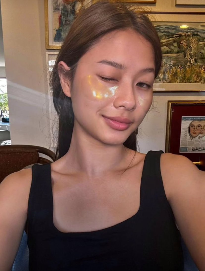 Scorusz's tweet photo. baru kali ini bangga jadi wni, gue lahh si gayut parkir untuk nona itu

#Orchidselcaday #OCSD https://t.co/cC15dUHvMC