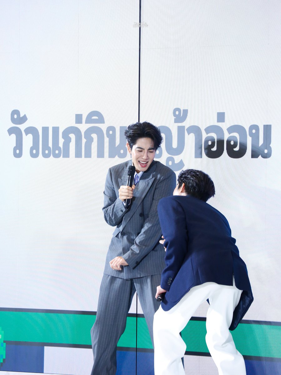taeniemenow's tweet photo. คำใบ้แบบสาววายกัดลิ้น 🫠

EARTHMIX DESTINY LOVE 
#DestinyclinicxEarthMix #เอิร์ทมิกซ์ https://t.co/ibemkY8L1Y