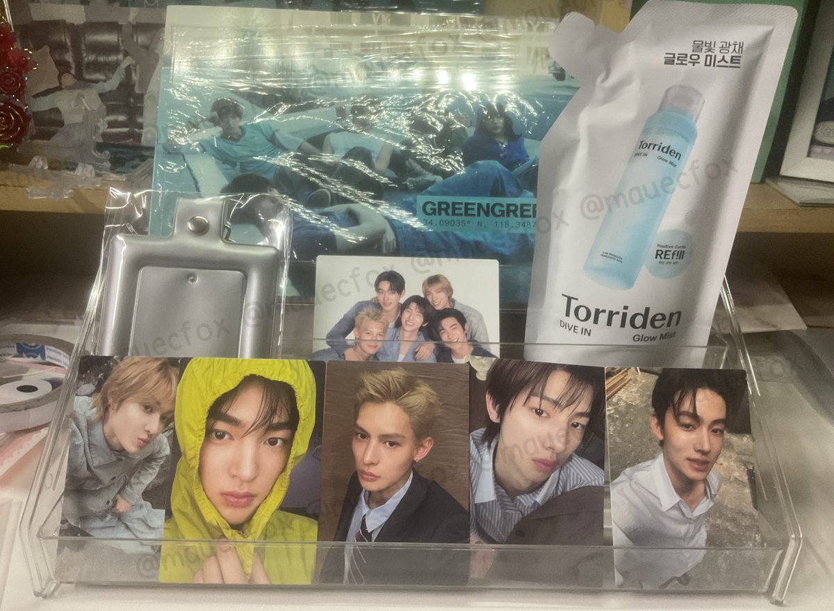 mauecfox's tweet photo. Torriden TH x cortis photo package ! 👩‍🌾

โพสให้ใหม่นะคะมีคนสอบถาม ขนาดต่างกันประมาณนี้เลยน้องใส่ซองใสขนาดปกติไม่ได้ แต่ใส่เฟรมการ์ดแบบนี้ได้อยู่ค่ะ การ์ด Torriden จะบางกว่าปกตินิดหน่อย แต่สีชัดสวยทุกใบ

#cortis #ตลาดนัดคอร์ติส #ตลาดนัดcortis https://t.co/yXglTuP5jT