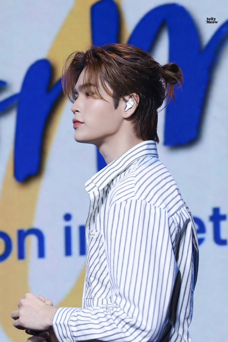 rainyday37078's tweet photo. The "21" era is definitely beginning. I can't wait for them to start filming the series. 😍🎸
JUNIORMARK NEW HORIZON VN
#JuniorMarkFMinVietnam #TwentyOneSeries #JuniorMark https://t.co/C1PFVFZPlp