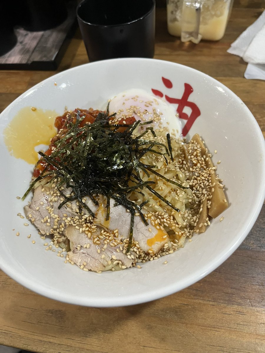Peace2Yuuto's tweet photo. 大阪のセガストアやら色々満喫してから新時代でオタクトーーーーーク！！
なんなら飲みながらのオタクトークの方が本編なくらいにバカ話し込んだし、誕プレのソフィーグッズ貰ってホクホクです😇
今日は枕を高くして眠れそうだ。 https://t.co/SdcWjeL7EI