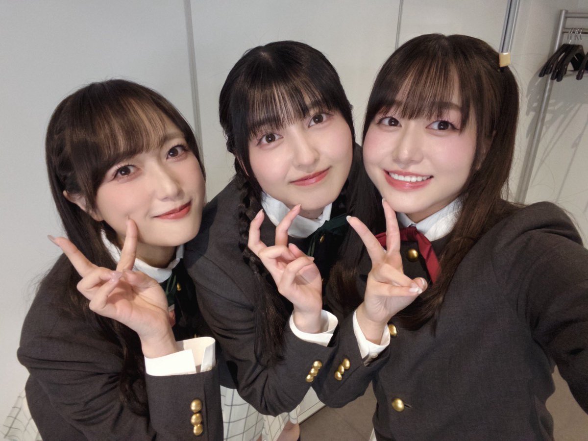 iRis_k_miyu's tweet photo. #ラブライブフェス前夜祭_DAY1
朝香果林役で出演させていただきました！
ラブライブ！愛に溢れる時間を皆さんと一緒に過ごせて楽しかったです🍓
みんなで虹ちゃんと蓮ちゃんの曲歌えて幸せでした！ありがとうございました！！
明日のDAY2もぜひ楽しんでくださいね〜！ https://t.co/76Ph8Yo7mB