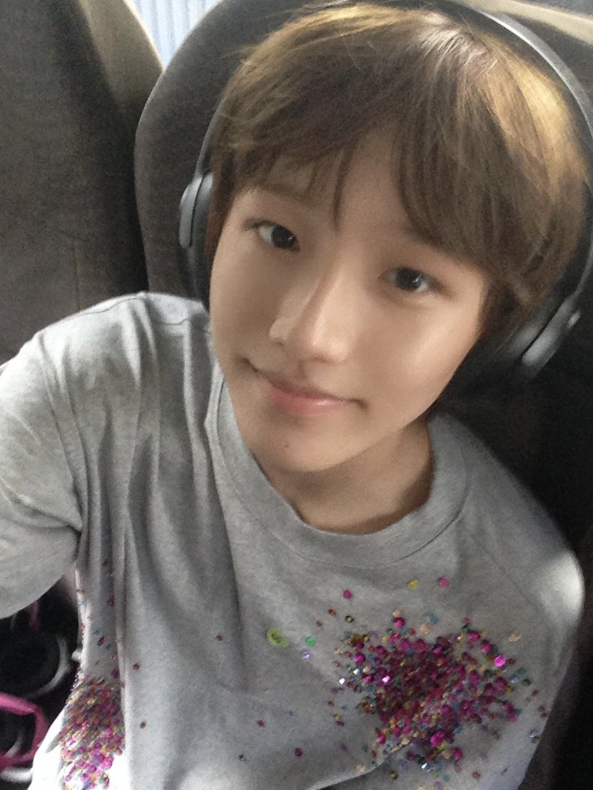 IDID_starship's tweet photo. [🌠] #박원빈_DID
내 껌딱지 생일추카해🎈🍭

#IDID #아이딧 
#PARKWONBIN #박원빈 https://t.co/49uAh6C9XY