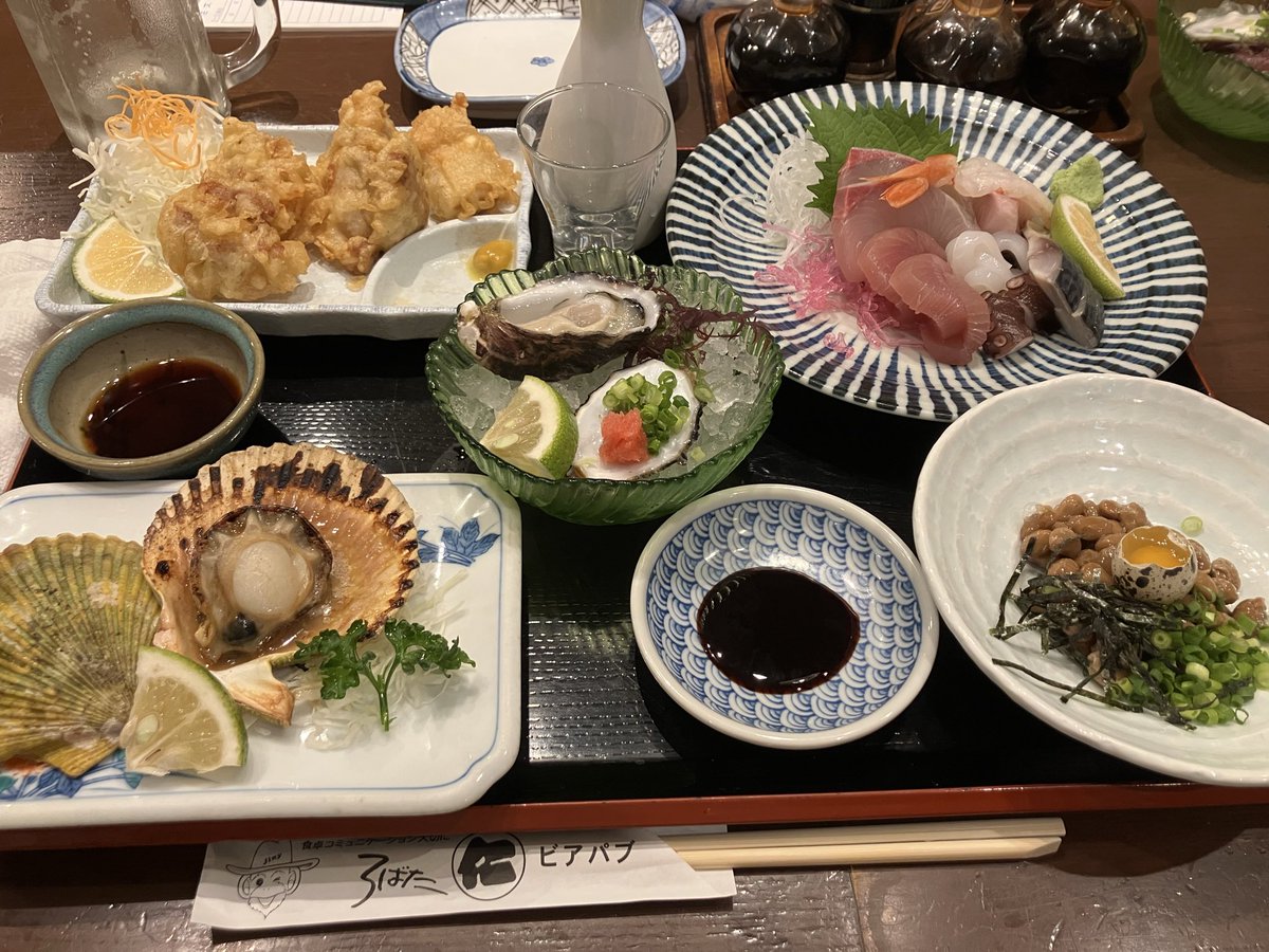 2022Kduck's tweet photo. 大分県、、、別府市、、、某所。

別府飲みです。
お目当ての店が並んでて入れなかったのですが、代わりに選んだ店も十分アタリ🎯でした。

やはり海鮮物が美味しいです。

日本酒🍶は知恵美人をいただきました。ひらがなの「ちえびじん」とも違ってこちらも美味しいですね。 https://t.co/vtxpLXNw4L