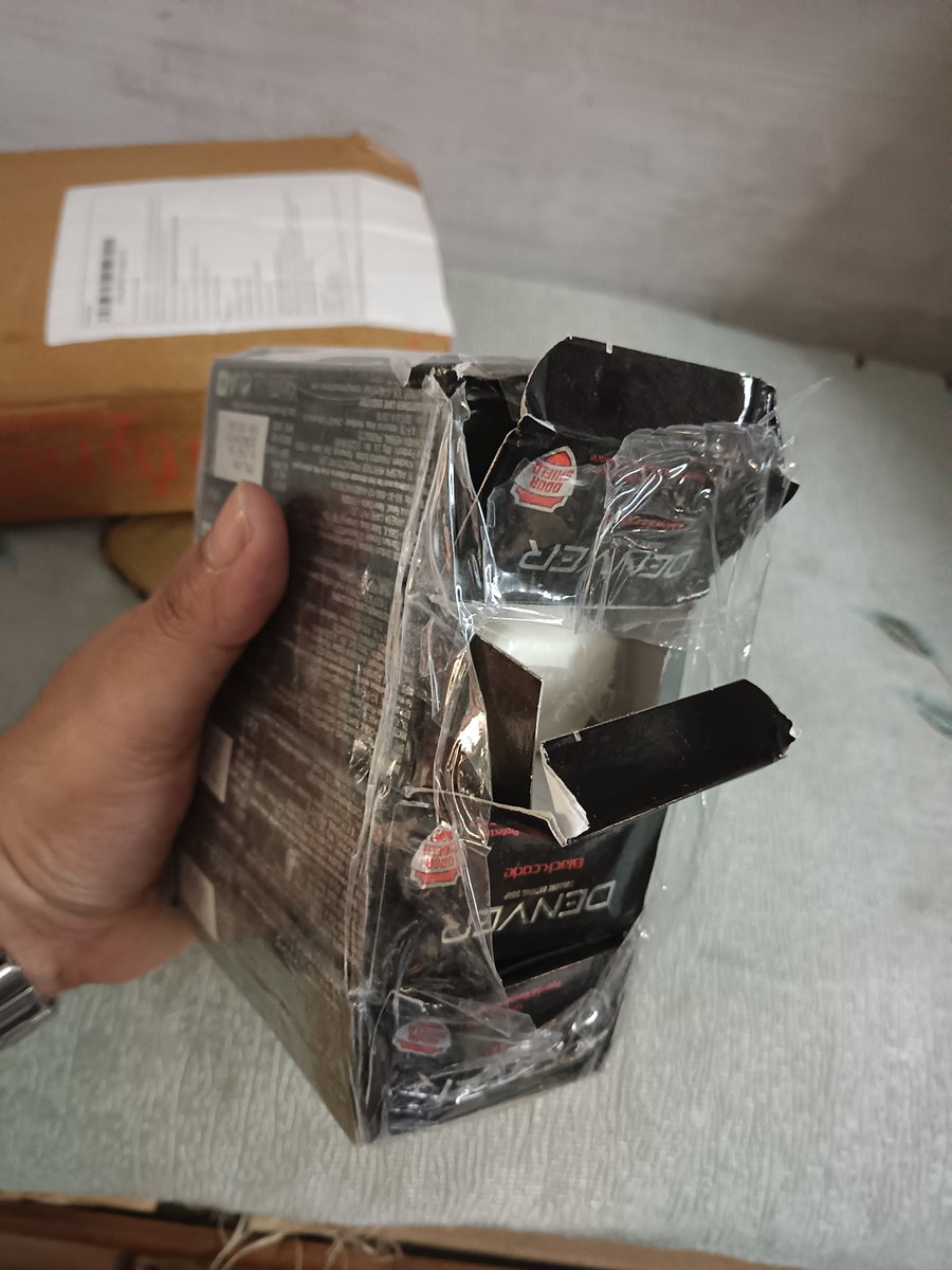 ar_somdev's tweet photo. @JioMart 
Got a damaged pack open completely for ordered n 100% paid #denver soap 
Thanks #JioMart for such delivery https://t.co/B7XQChLWZO