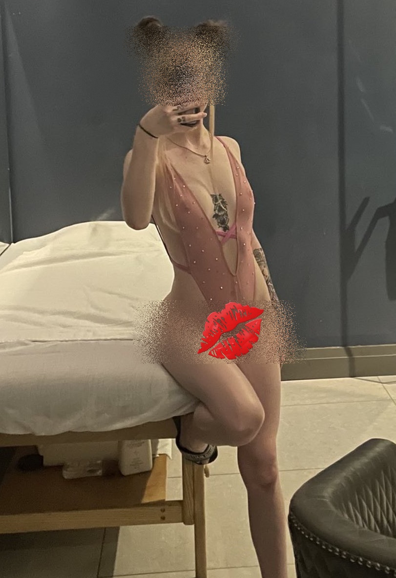 MutluS0nElazg's tweet photo. Hamam sıcağını boşver, ellerimin masajıyla alev alacaksın 🌶️💦 https://t.co/L9AUNLbQ0O