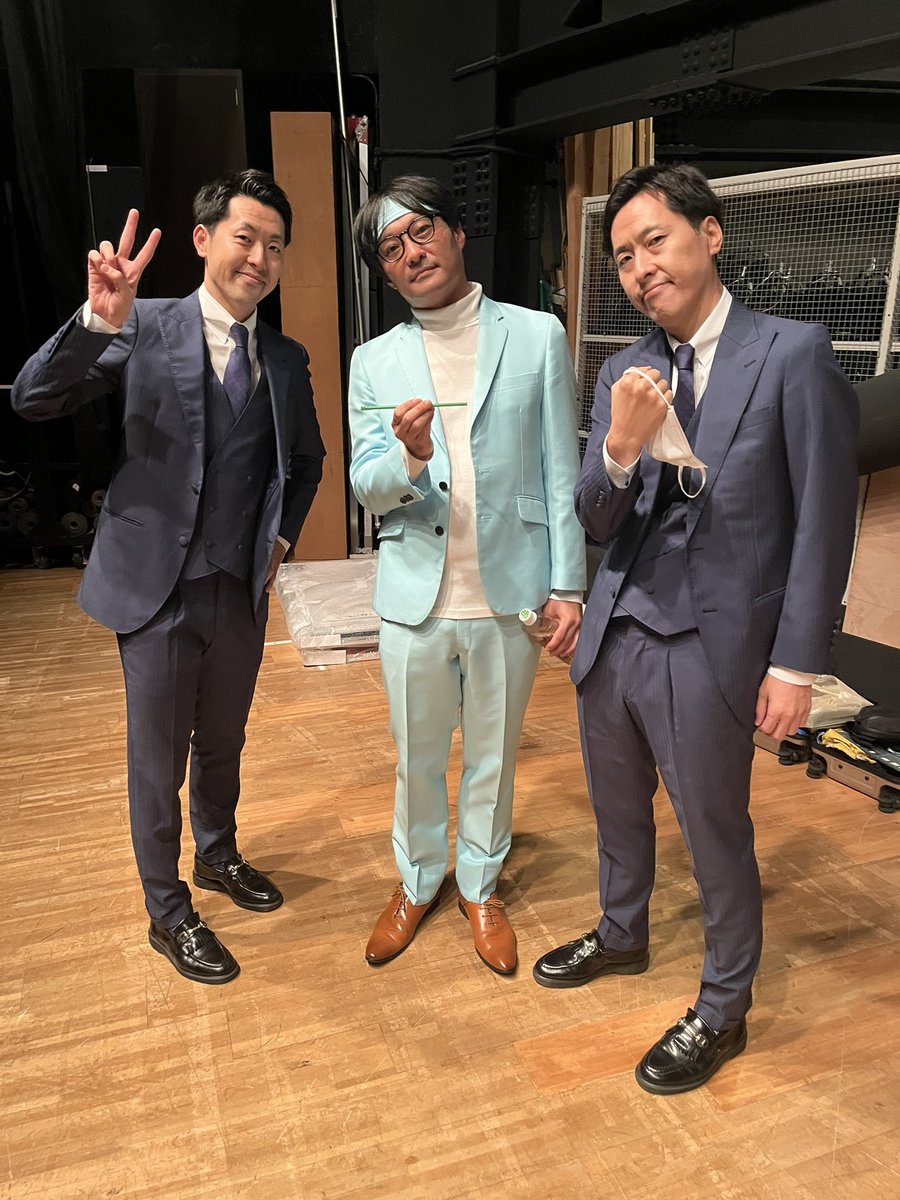 mooorys's tweet photo. 『THE SECOND ライブツアー2026～今、全盛期の漫才師達～in東京凱旋』
昨日はありがとうございました！

黒帯ちゃんのおかげで、お客さんからたくさんの拍手で迎えてもらえました！
ありがとう！

1000人のお客さんの前でやるドラマンザイは痺れましたわ！

初めて一緒になった吉田たち^_^ https://t.co/TwvyeIlXKV