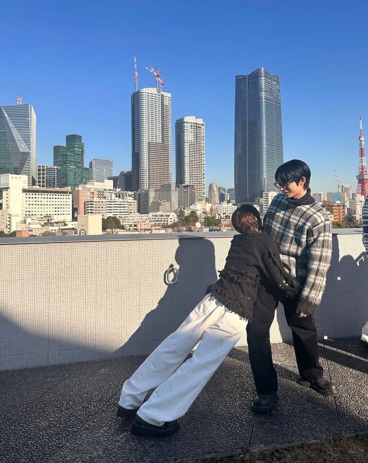 heartheace's tweet photo. no one has ever boyfriended the way boyfriend yugeon boyfriends https://t.co/PyKnsYSAHp
