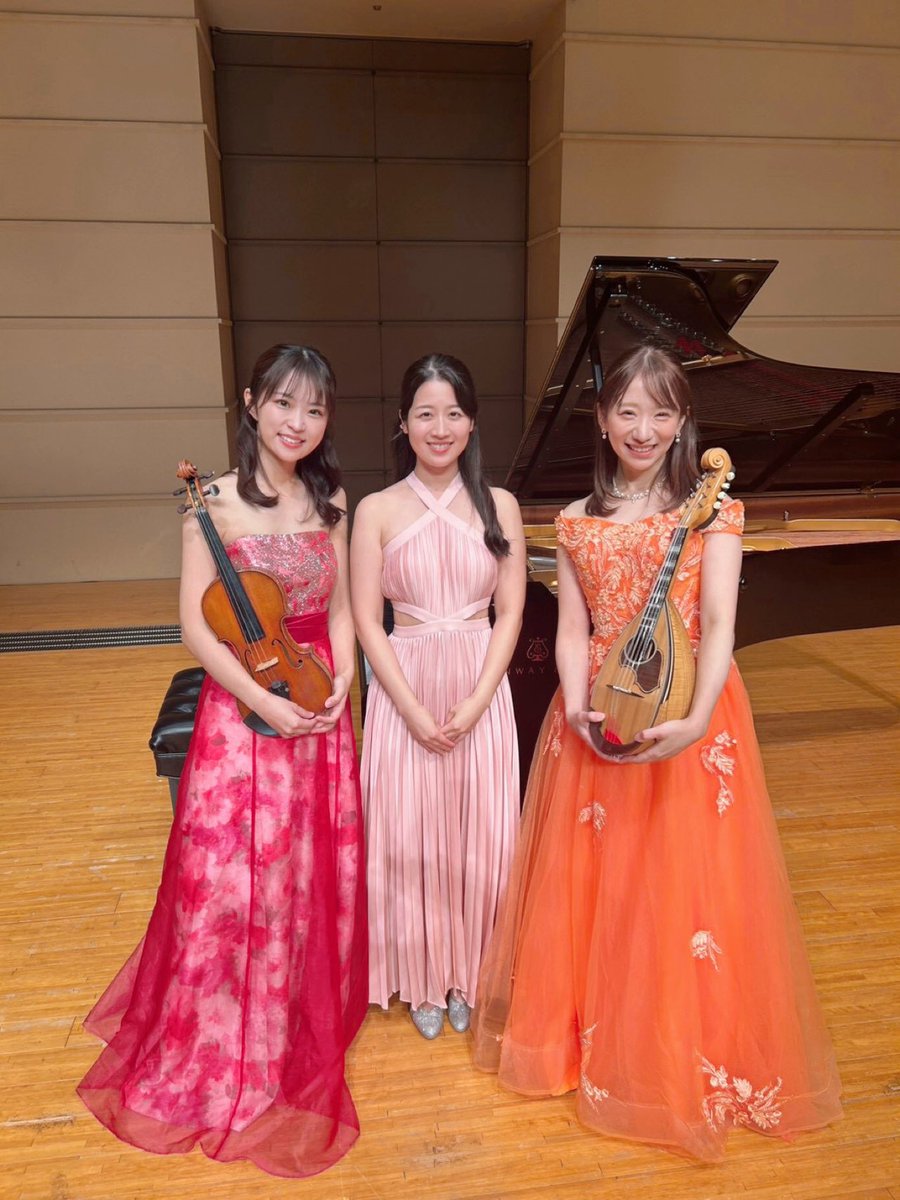 ai1210vn's tweet photo. 久しぶりのあいあいあい、和光大学ポプリホール鶴川にて🌸

2人といるの楽しすぎてリハ中も本番中もずっと笑ってた！
お越しくださった皆様、ありがとうございました！！ https://t.co/lpM29sDUaQ