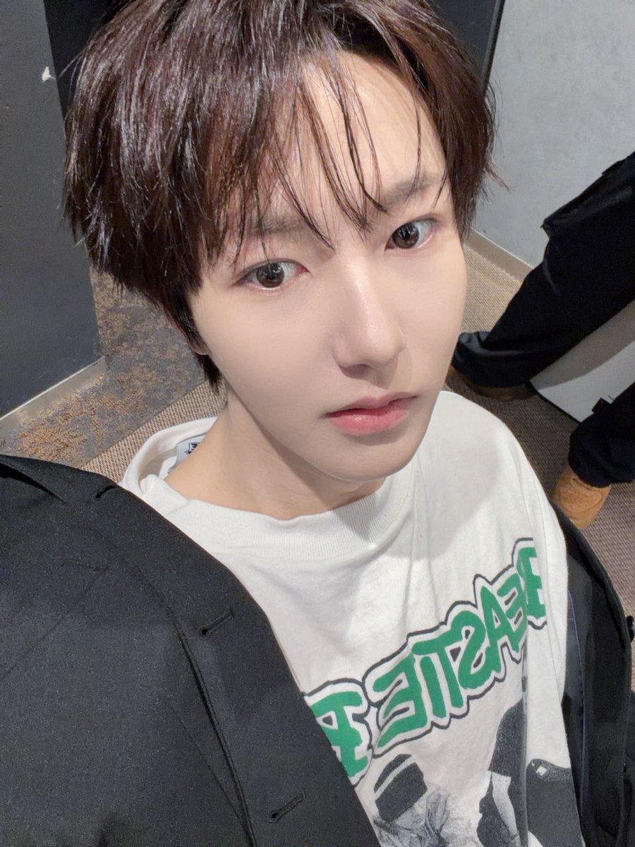 apieceofhrj__'s tweet photo. อยากจับปั้นๆๆๆแล้วกลืนลงท้องงงงอ้ะ https://t.co/jUQUHIATP2