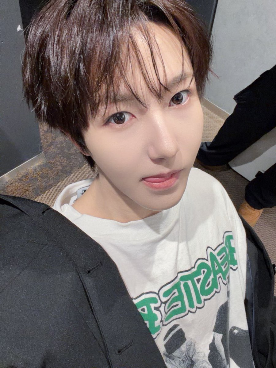 apieceofhrj__'s tweet photo. อยากจับปั้นๆๆๆแล้วกลืนลงท้องงงงอ้ะ https://t.co/jUQUHIATP2