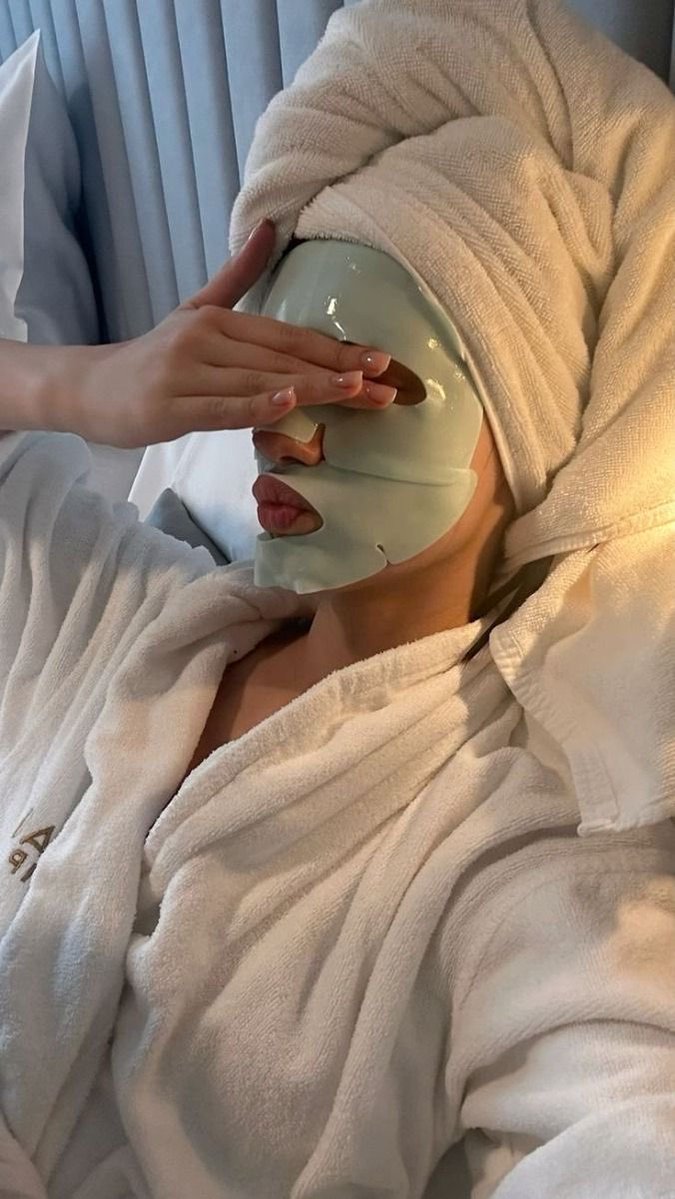 emilysterlings_'s tweet photo. a healthy skin and no boy disturbing my peace https://t.co/HuJBm5qbpi