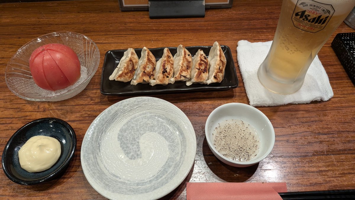 navoruk's tweet photo. 定期的に
食べたくなる餃子
＃市川市
#もんきち https://t.co/G7hGErtXan