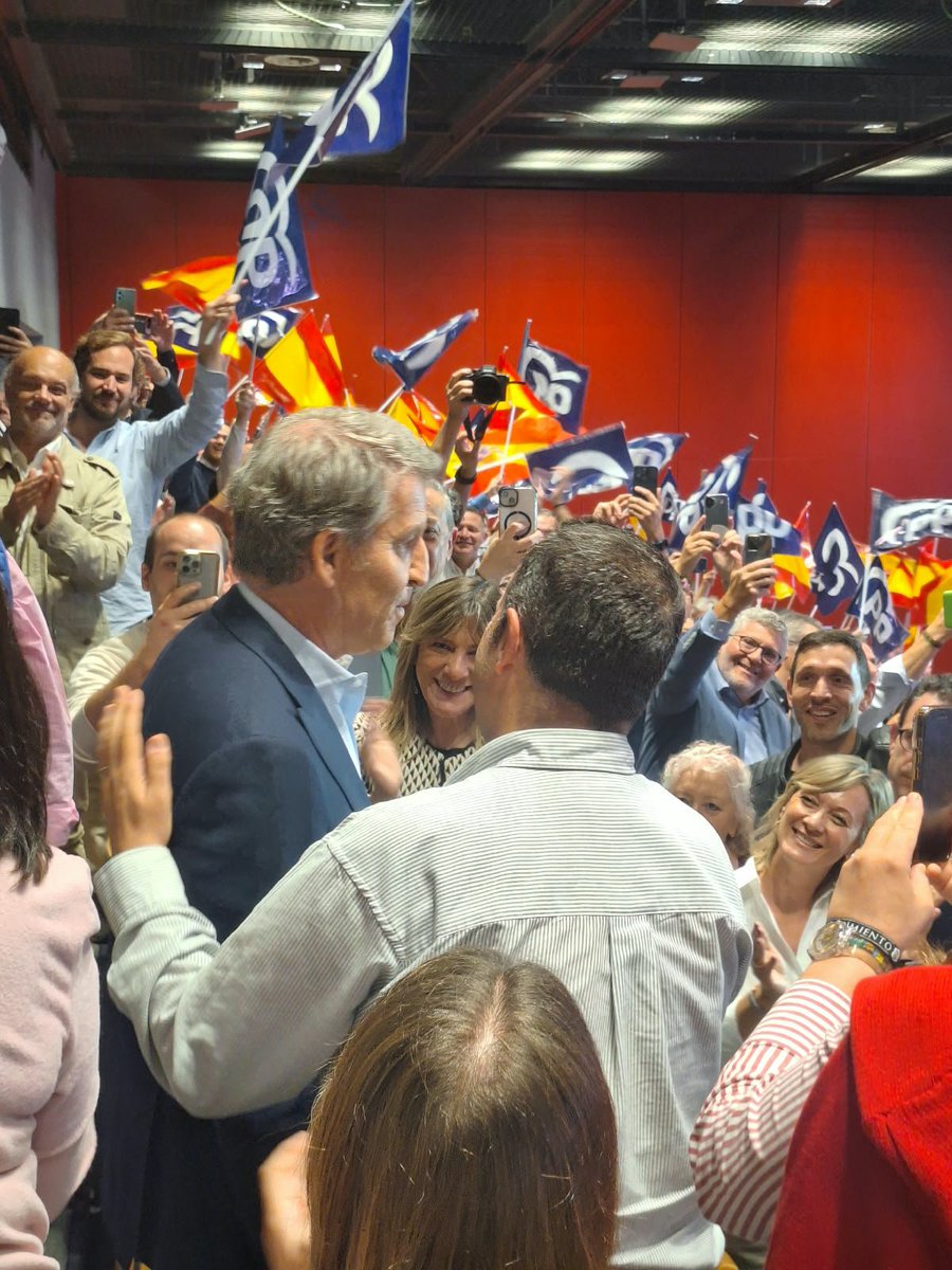 PP_Cuenca's tweet photo. 🇪🇸 España necesita futuro, y Sánchez debe ser pasado

📍 Hoy, desde IFEMA, comienza la una nueva etapa para España. Co Feijóo, levantamos la voz frente a un Gobierno agotado, atrapado en sus propias contradicciones y dispuesto a cualquier cesión con tal de mantenerse en el poder. https://t.co/RDHg3m3CHF