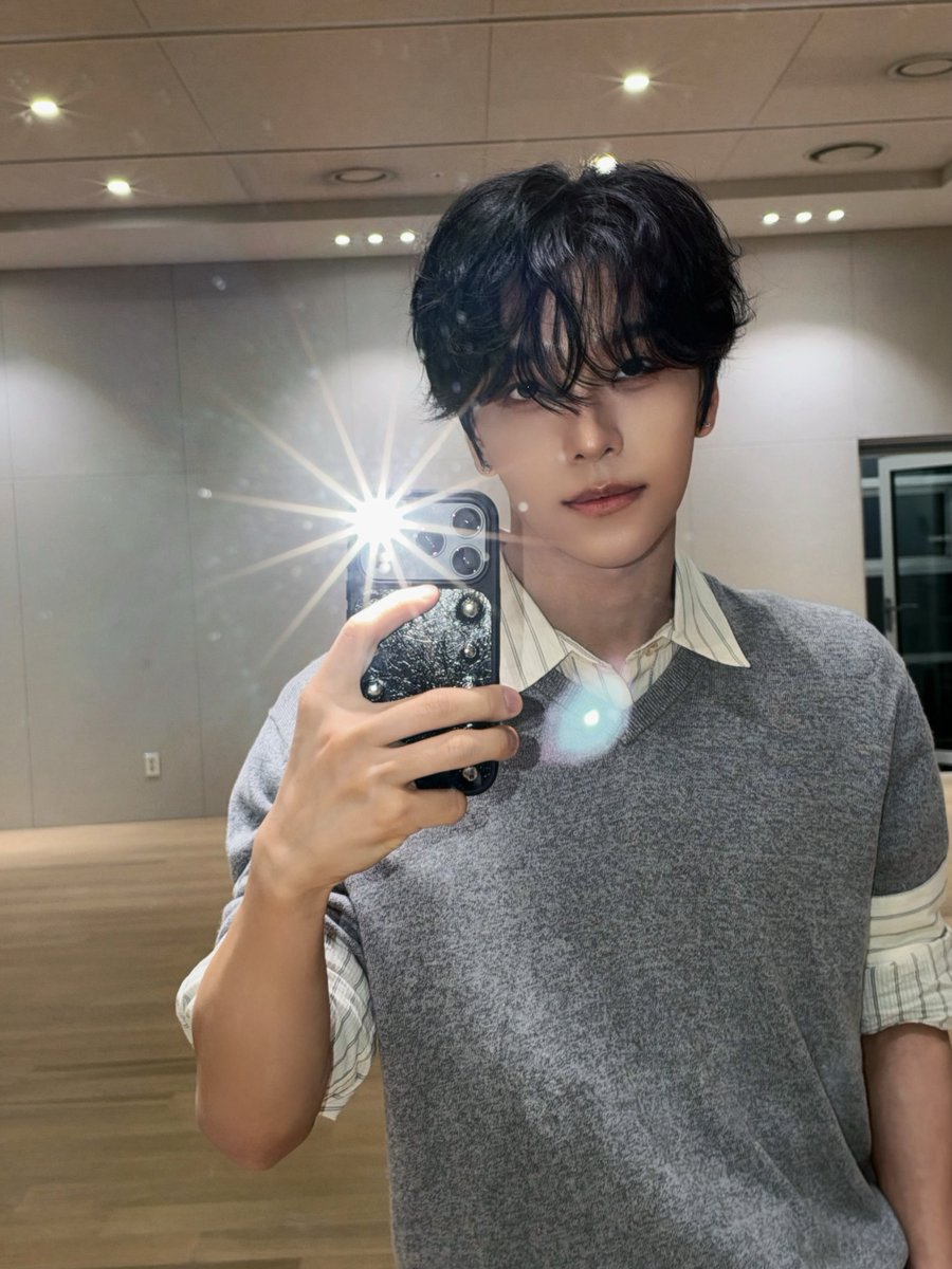 unseriousning's tweet photo. tHAT'S EXACTLY WHAT I SAID?!! AH.. https://t.co/Pyjq5wJgXg