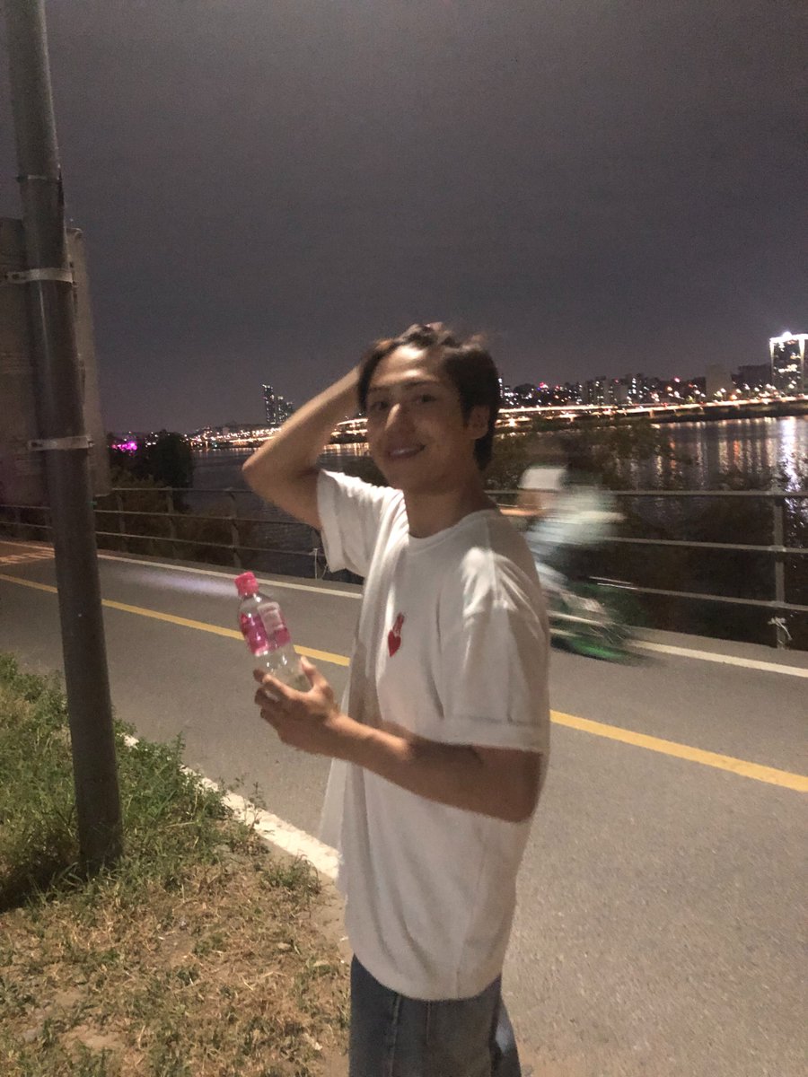 _CherishEunsang's tweet photo. 261010

지나간 여름이지만
https://t.co/a6QiIcRL7B

♫ girl in red - we fell in love in october

#이은상 #LeeEunSang https://t.co/7Vg2ZVW6zK