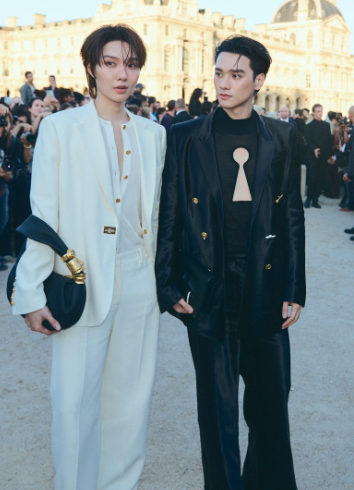 AboutMusicYT's tweet photo. KengNamping reportedly helped propel Schiaparelli into the top five brands for the first time, boosting the fashion house's visibility in EMV, Lefty reports. https://t.co/KbbRkr6vpo