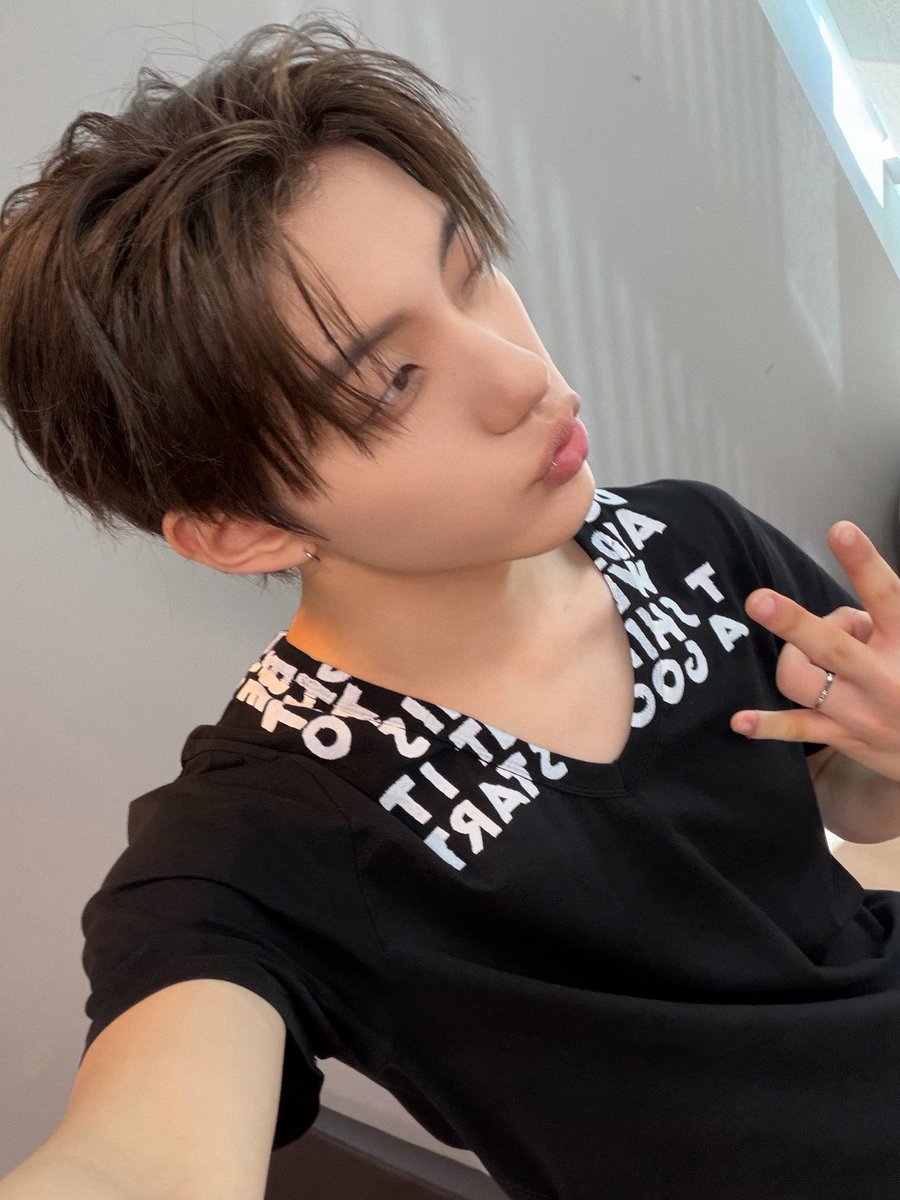 CYE_MEMBERS7's tweet photo. 꽥꽥🦆🦆

#서경배 #SEOKYOUNGBAE 
#CLOSEYOUREYES #클로즈유어아이즈
#CYE #클유아 https://t.co/pVcII91rJ6