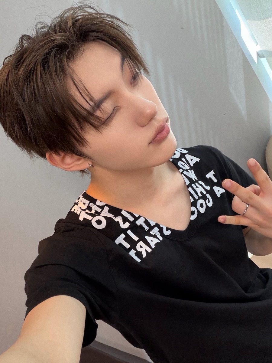 CYE_MEMBERS7's tweet photo. 꽥꽥🦆🦆

#서경배 #SEOKYOUNGBAE 
#CLOSEYOUREYES #클로즈유어아이즈
#CYE #클유아 https://t.co/pVcII91rJ6