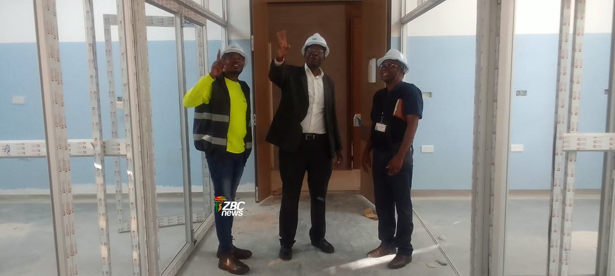 TinasheeC10's tweet photo. 🏥Mpilo Central Hospital’s transformation is taking shape, with refurbishment works now reported at 90% completion and targeting December delivery. The upgrades are part of efforts to modernise major public health facilities and improve patient care. #NDS2 #AsakhiZim #Vision2030 https://t.co/SWAQhBjPO1