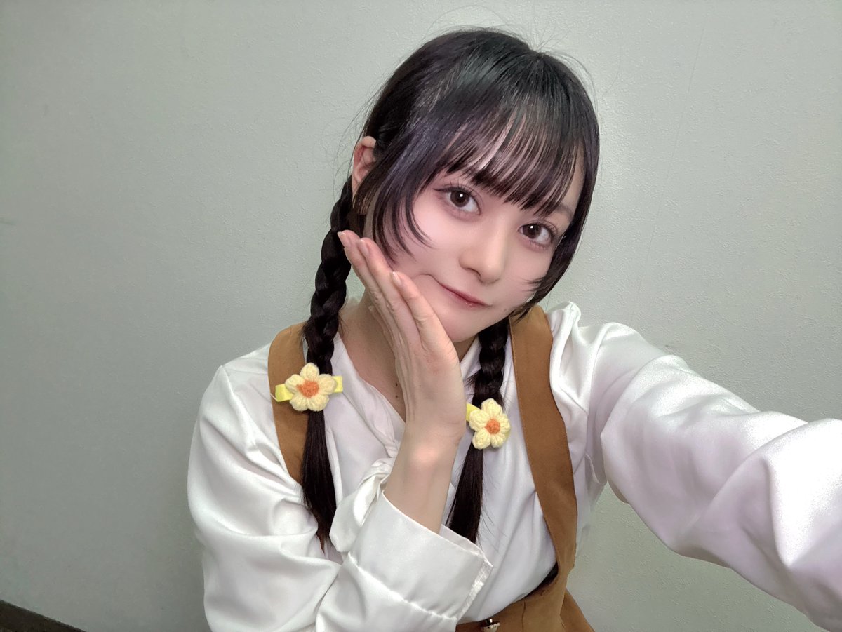 tachibana_mimi_'s tweet photo. 🔍朗読劇『#五十嵐探偵とお喋り仮面』
橘的初日!無事終了しました!🕵🏻🎭

少女ちゃん可愛かろう〜〜〜
明日は配信もございますので、
劇場でも、配信でも、お会いできますように💭
明日も少女ちゃんを生き抜きます！

明日は橘的千秋楽！
頑張ります❤️‍🔥 https://t.co/4w7AV4oBkE