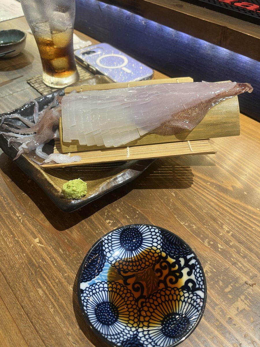 chi1781's tweet photo. イカのお造り、イカしゅうまい、呉とうふ、ごまさば
あと五島うどんもいただきました。
また行きたい😊 https://t.co/snL05HeMBY
